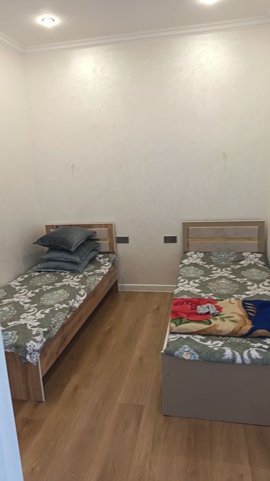 Rudakiy kuchisi 225 uydan 3 xonalik kvartira ijaraga beriladi.