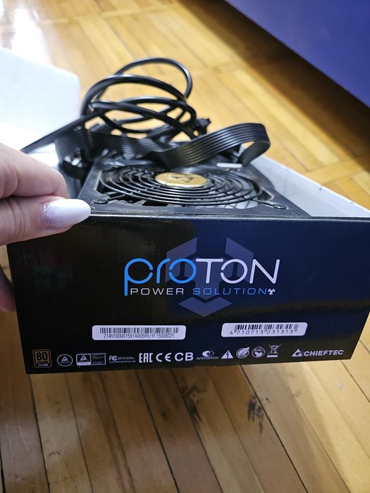 Sursă Chieftec Proton 1000W, modulară, 80+ Bronze
St