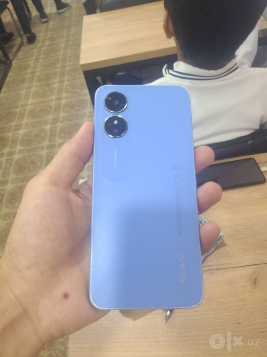 Oppo a17. Iphone 6s