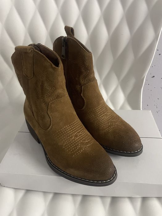 Cizme fete piele intoarsa