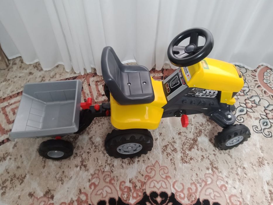 Трактор  детский