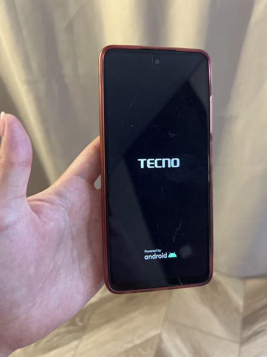 Продам телефон Techno Spark 20