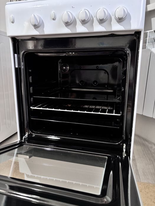 Газ плита Indesit