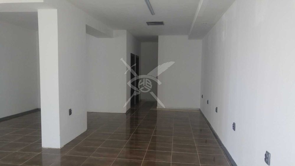 Продава се Офис в Бургас, Славейков - 122 кв.м за 1558 €/кв.м - Снимка #3