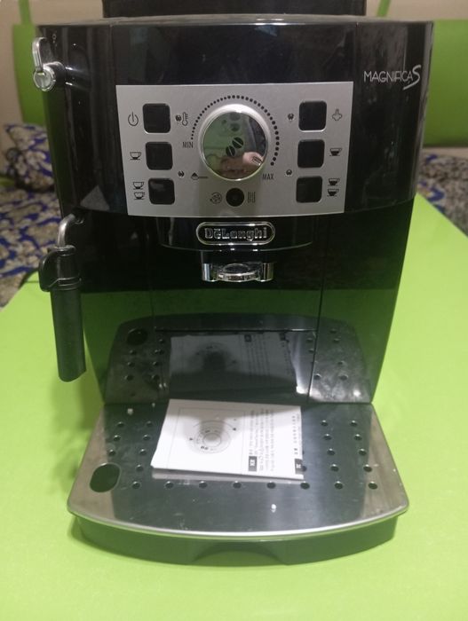 Кофеварка DELonghi