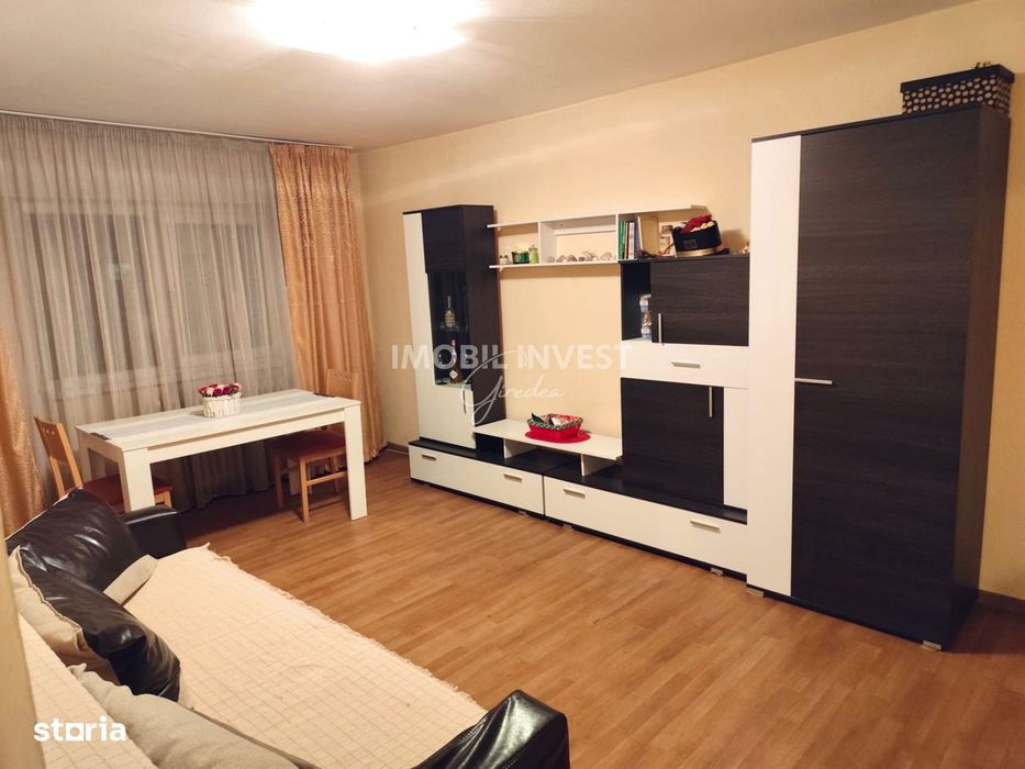 Apartament decomandat 3 camere, 2 bai, balcon inchis, Cetate