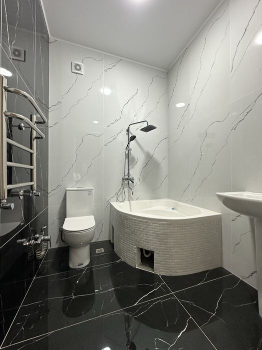 Уй сотилади Исломобода