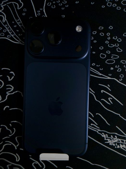 Новый iPhone 17 Pro Deep Blue 512Gb ESIM