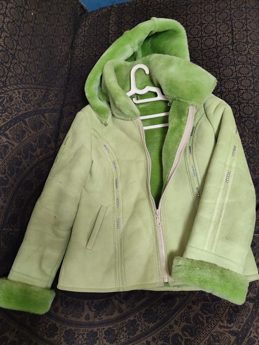 Продам женскую дубленку