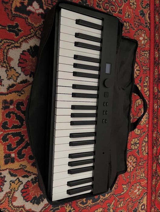 Электронное пианино срочно продается
