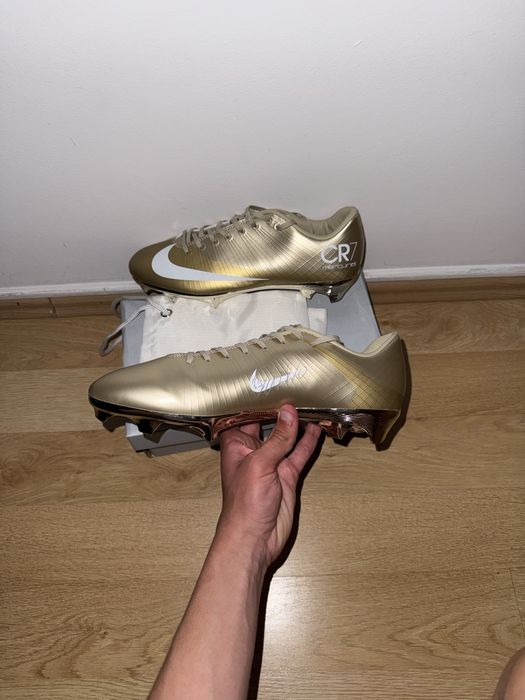 Ghete Nike Mercurial CR7 Rare Gold Limited Edition marimea 43 si 44.5
