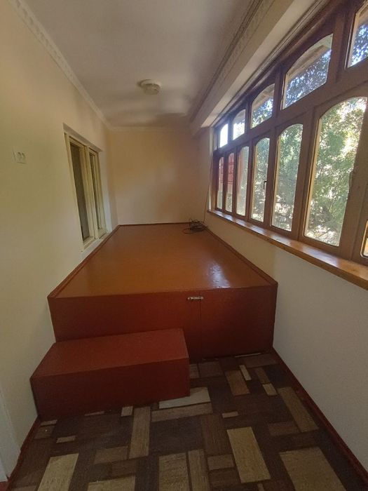 3мик мик 21 домда 32 кв 3-хонали 2-этаж сотилади