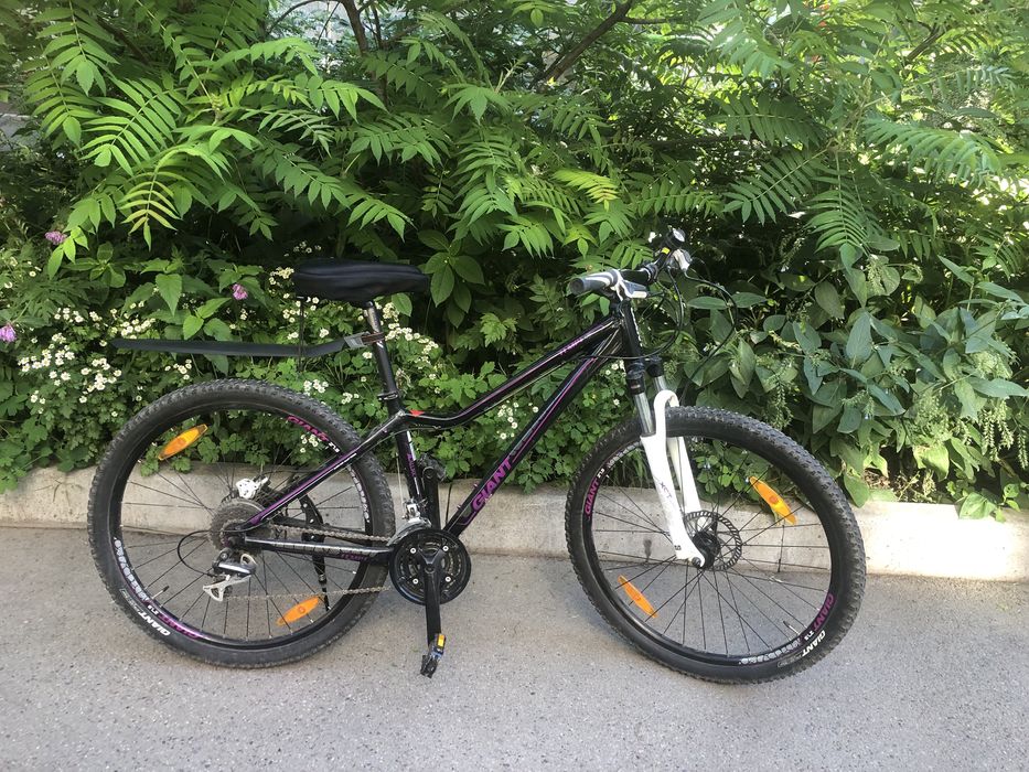 Велосипед Giant.