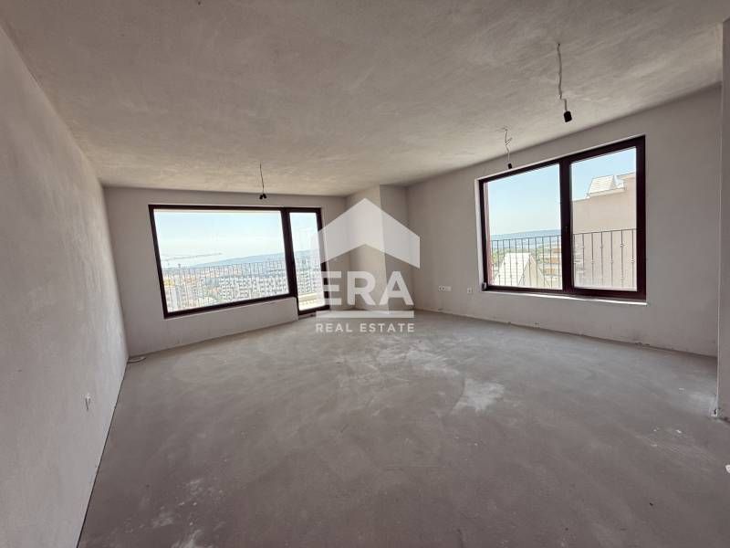 Продава се Тристаен апартамент в Варна, Победа - 116 кв.м за 1033 €/кв.м - Снимка #1