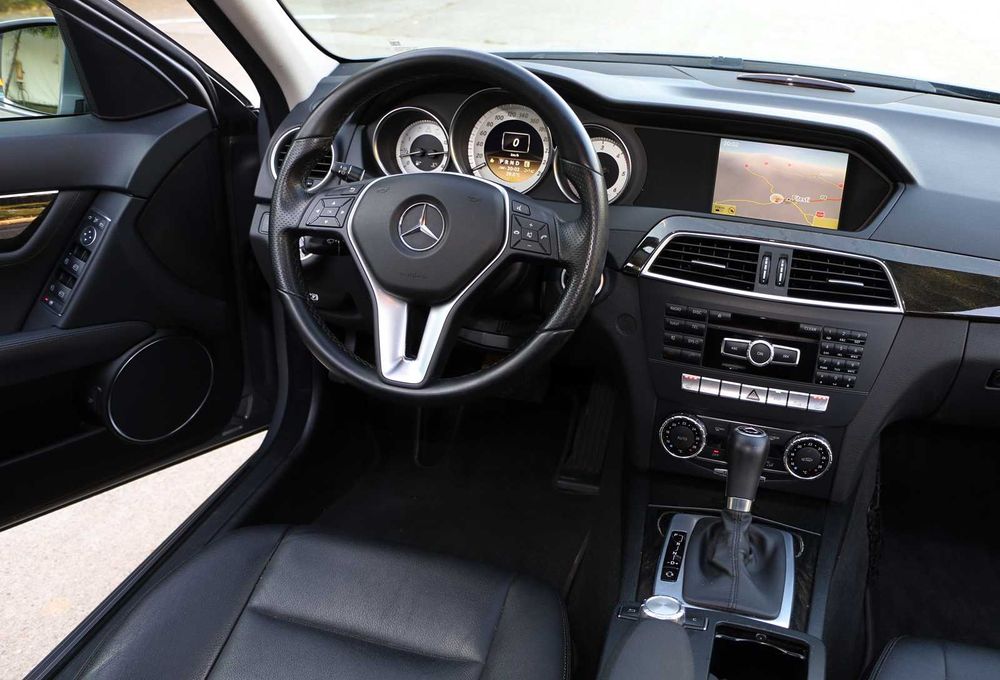 Mercedes-Benz C220 - W204 - Distronic Plus - Full Assist - Trapa dubla - Webasto