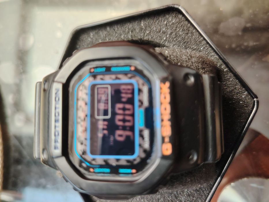 Часовник Casio GW-B5600