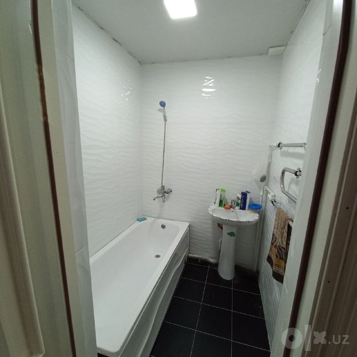 22 maktab oldida kamalak dom