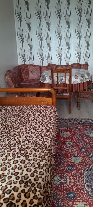 Продавам боксониера   срещу  Парк Мол