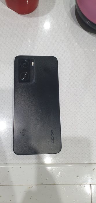 Продам телефон oops