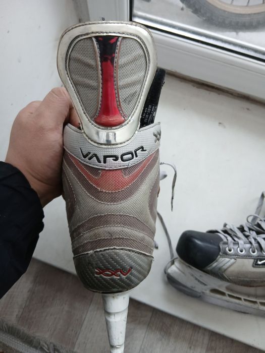 Продам коньки профессиональные