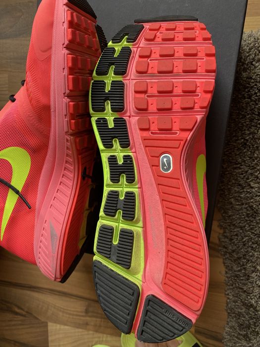 Маратонки Nike air Vomero