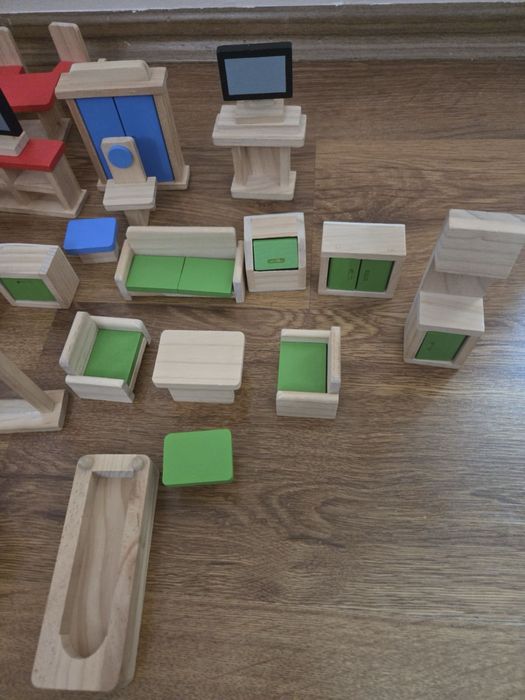 Дървена къщичка за игра