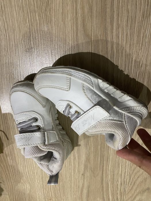 Ботинки кроссовки сандали детские