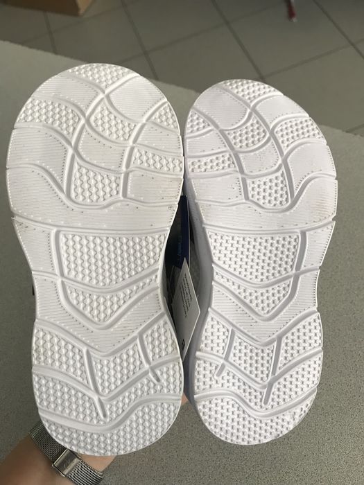 Adidași cu lumini nr 24,25,26,27,28