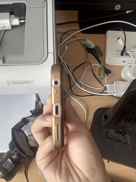 Продам телефон техно на Спарк 25 года