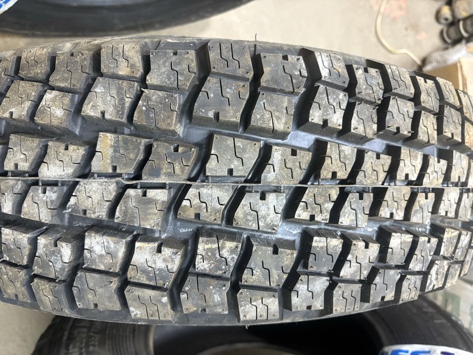 Автошины 235/75/15 всесезонные