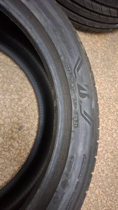 Единична лятна гума Bridgestone 285 40 21