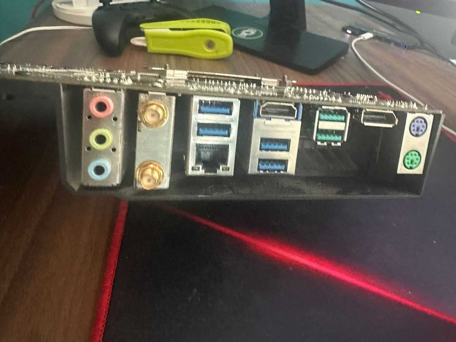 Placa de baza Z390-PLUS