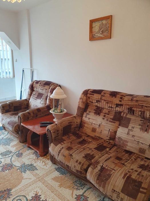 Apartament cu 3 camere, decomandat, Deva, zona Lido