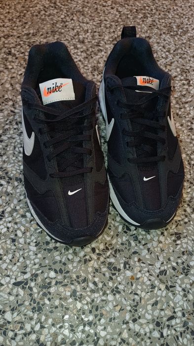 Дамски маратонки найк