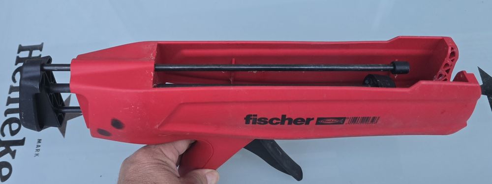 Pistol profesional pentru silicon si ancore chimice FISCHER