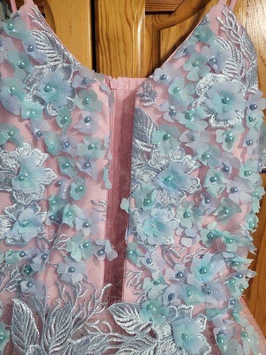 Дамски официална рокля