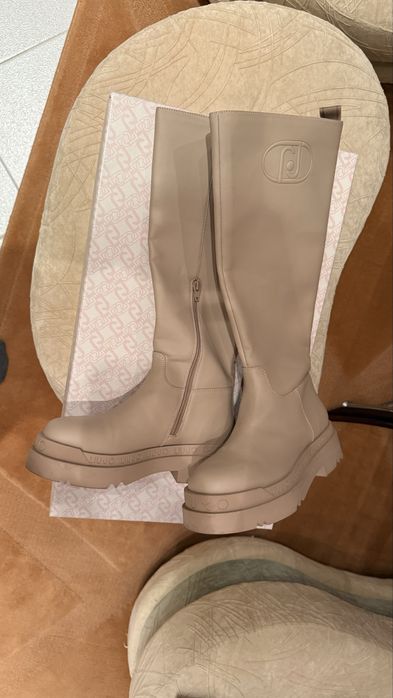 Зимни дълги ботуши  Liu jo