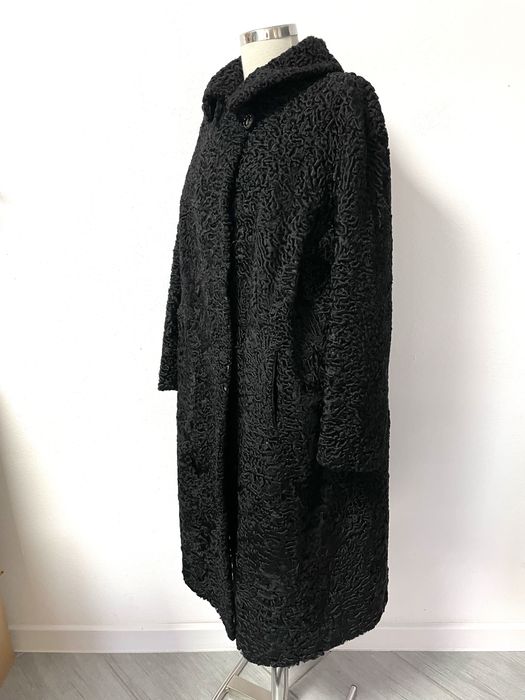 Haina din astrahan marimea.  2XL