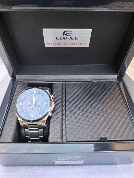 Ceas CASIO Edifice EQW-A1200RB-1AER - Red Bull Racing Limited Edition