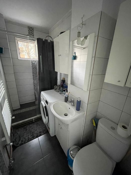 Proprietar vand apartament langa Spitalul Judetean . Comision 0%