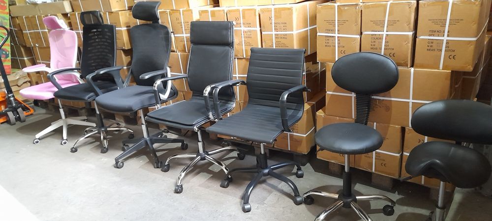 Scaune birou ergonomice și office – modele diferite, NOI, de la 100 lei