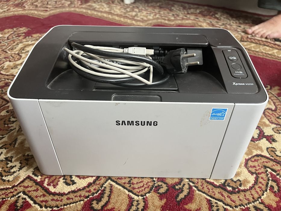 Xpress M2020 принтер