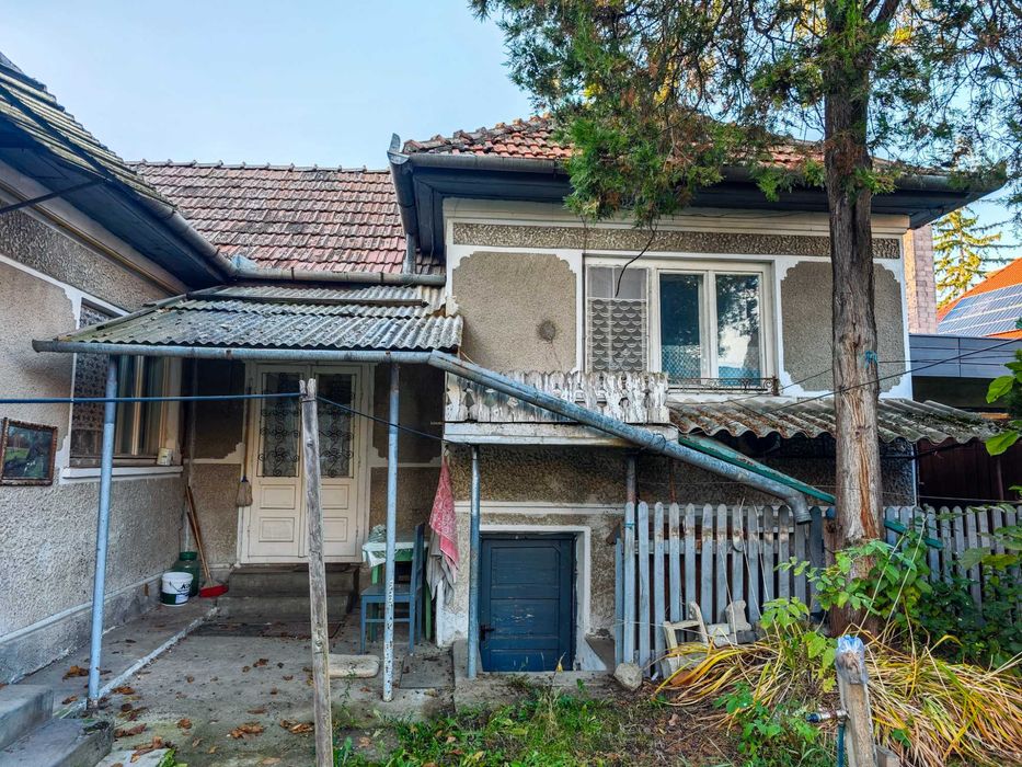 Proprietate rara langa Parcul Petofi Sandor/ Casa S P si teren 576 mp/ potential mansardare zona centrala