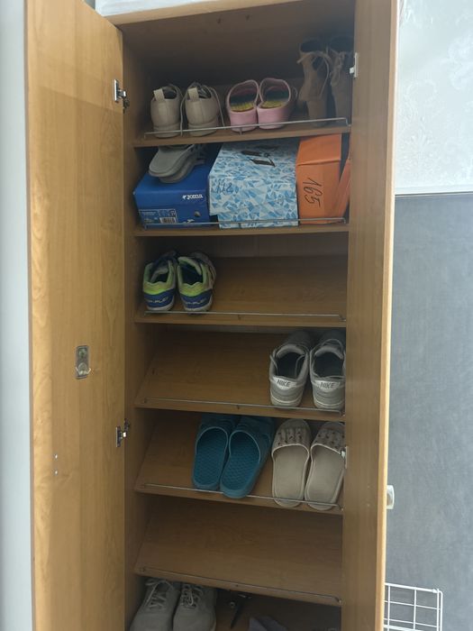 Продаются шкафы и комод