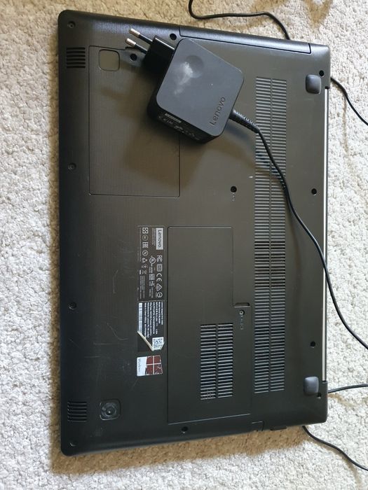Laptop Lenovo i5 6200U cu accesorii