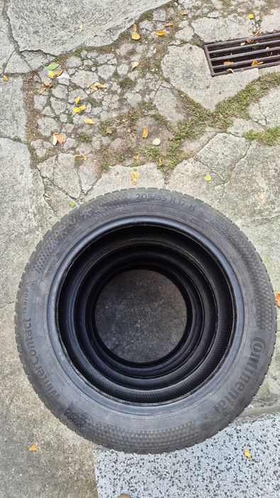 Зимни гуми Continental 205/55/17 DOT 3722