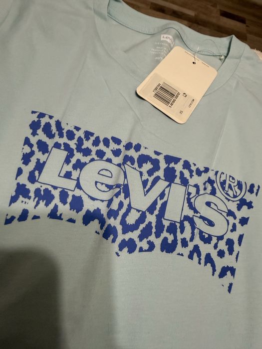 Тениска Levis.