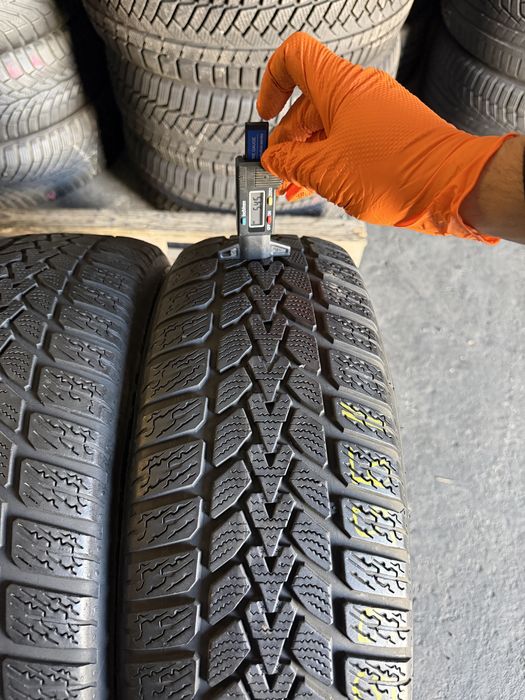 2 anvelope iarna 195/65/15 , Dunlop !