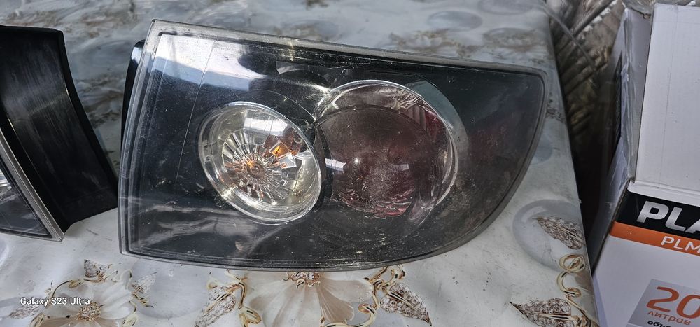 Задние фонари от мазда3 продам б/у