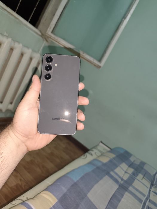 Samsung s24 fe 8 128